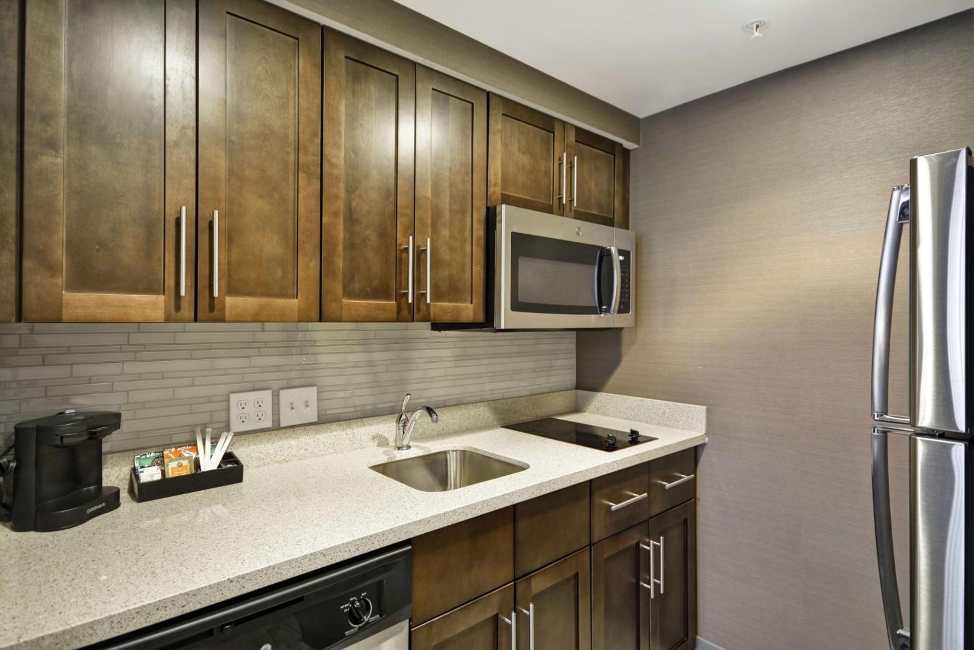 Homewood Suites By Hilton Warren Detroit Exterior photo