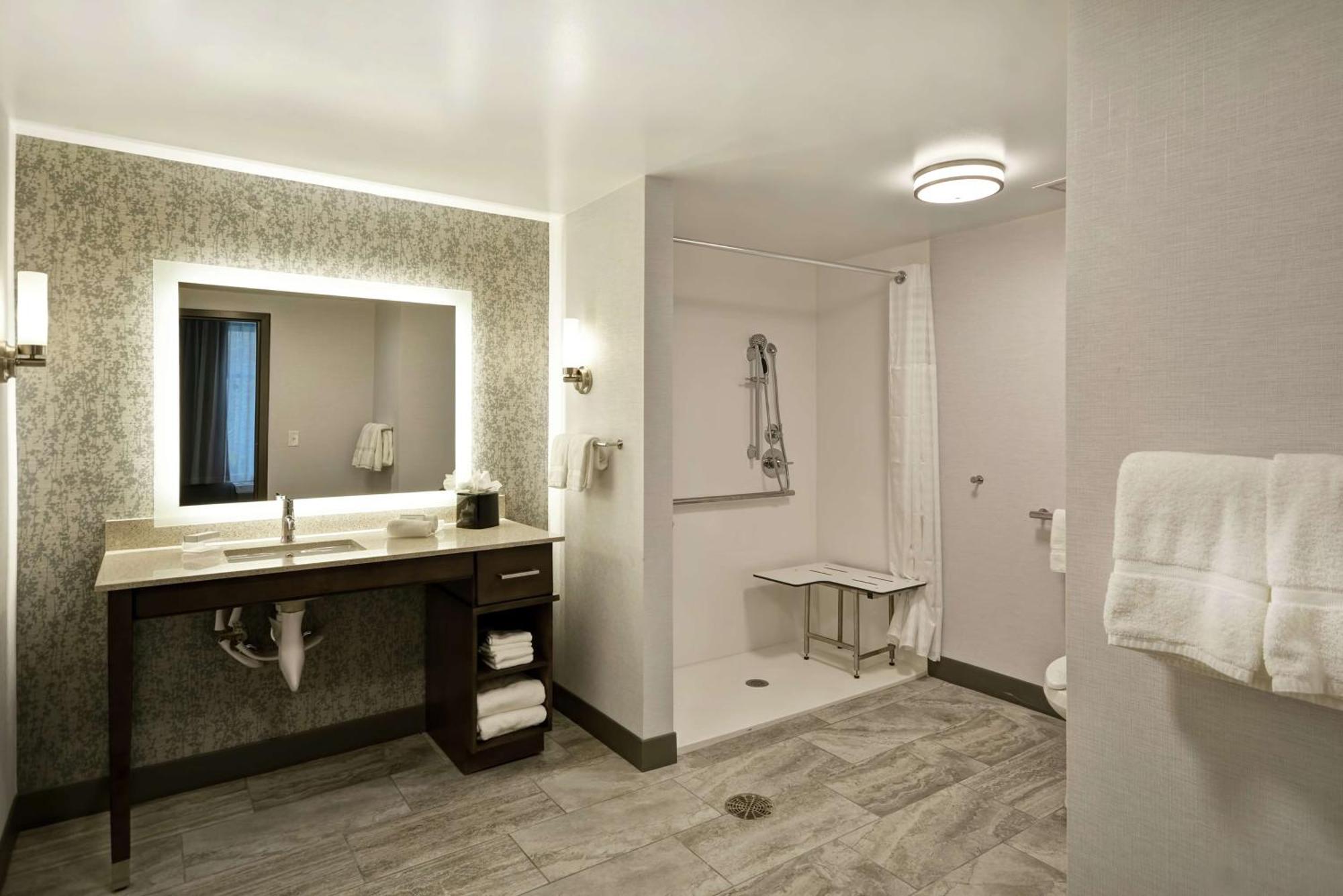 Homewood Suites By Hilton Warren Detroit Exterior photo